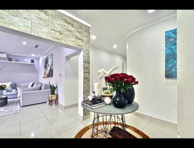 4 BEDROOM HOUSE FOR SALE IN GLENVISTA